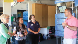 Dr. Min Liu visits the Seacoast Science Center and NERACOOS